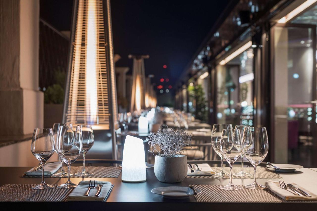 Grand Hotel Kempinski Riga Exterior foto The Terrace at The Ivy