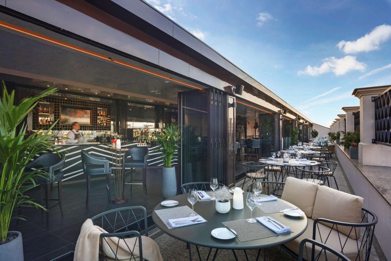 Grand Hotel Kempinski Riga Exterior foto The Terrace at The Ivy